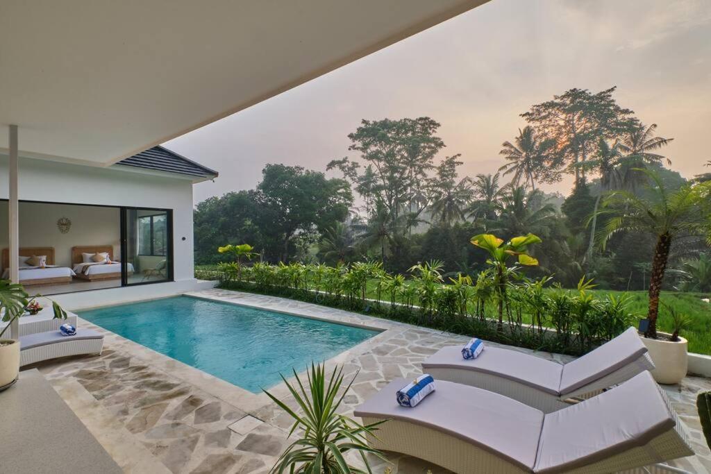 Newly! 3Bdr Modern Villa Close To Ubud Center Exterior photo
